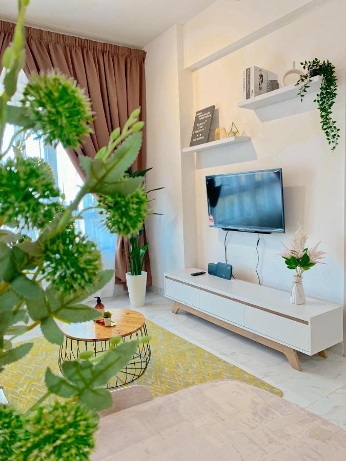 Netflix Two Bedroom Troika Kota Bharu Homestay 182 外观 照片